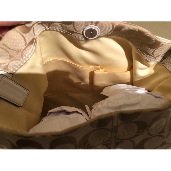 💎Coach Shoulder bag in Signature Canvas - Picture 3 of 6